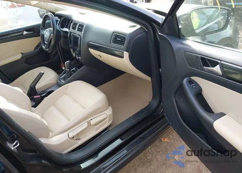 2016 Volkswagen Jetta 1.8T Sel from USA, damaged, VIN 3VWL17AJ3GM222837